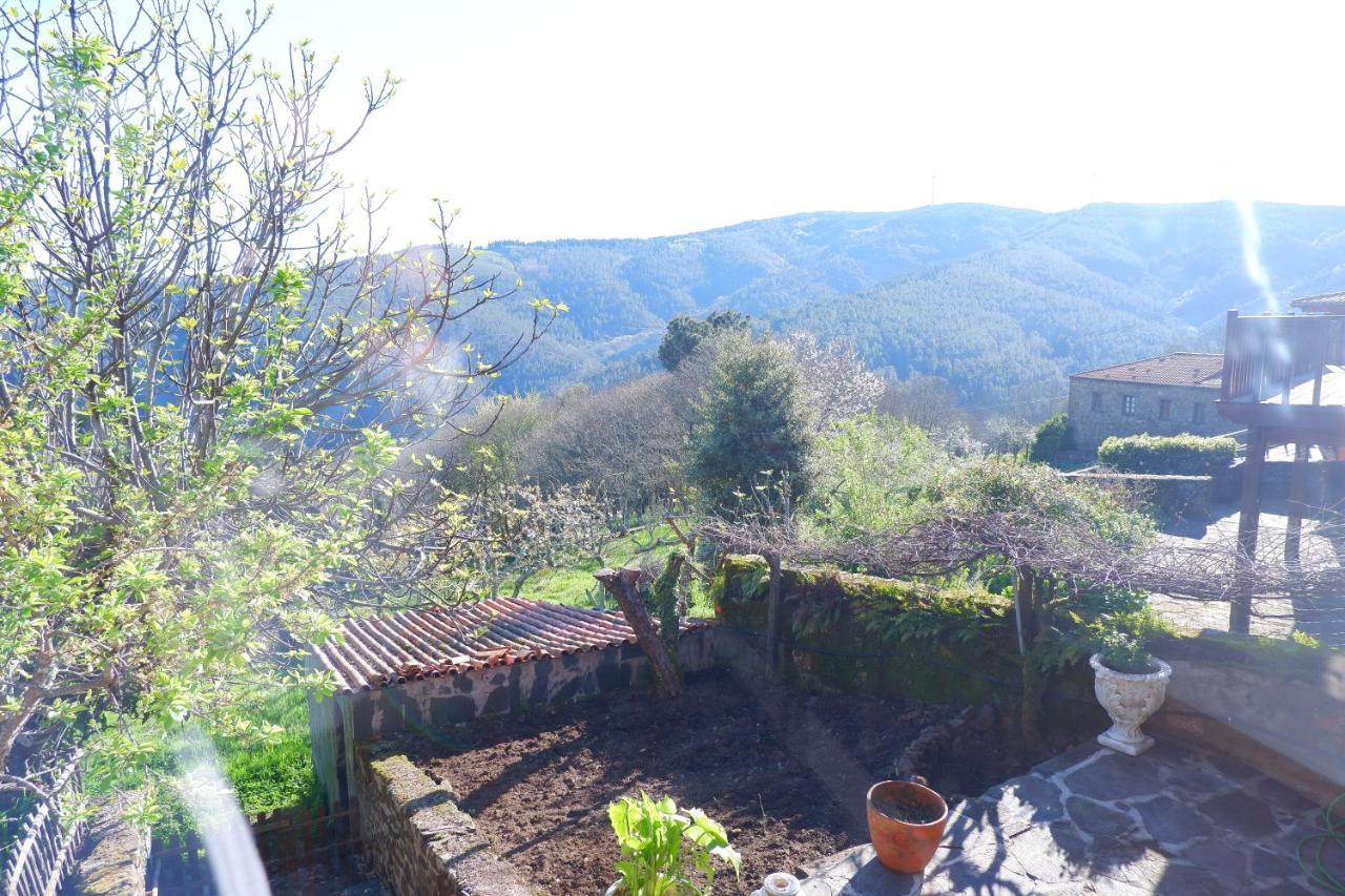 Retiro De Gondramaz - 200 M2 Villa Dış mekan fotoğraf